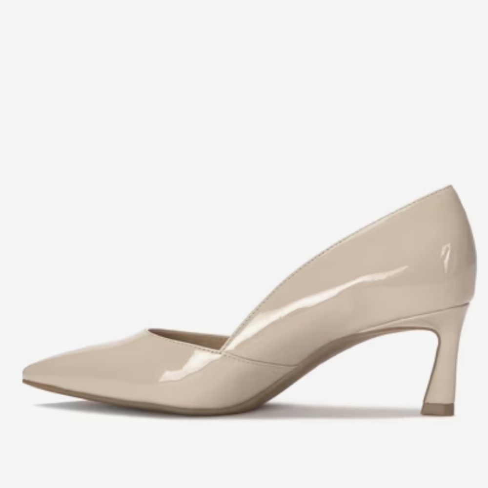Kelly & Katie Mattea Pump